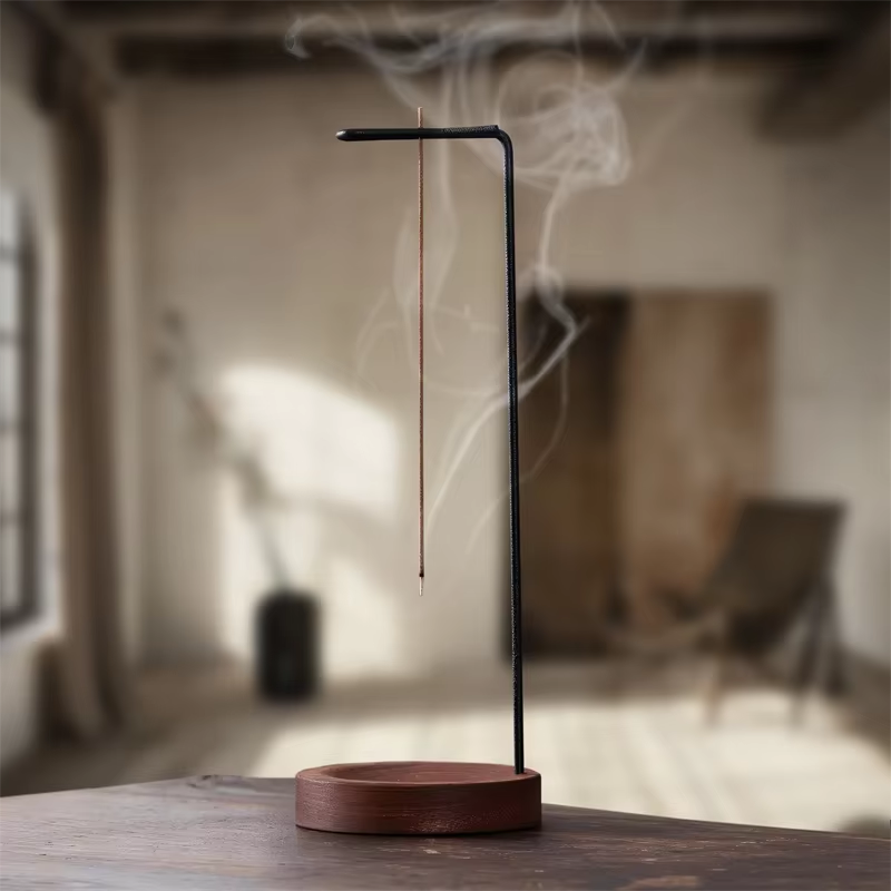 Lakiies Floating Incense Holder – Minimalist Ash-Catching Stand